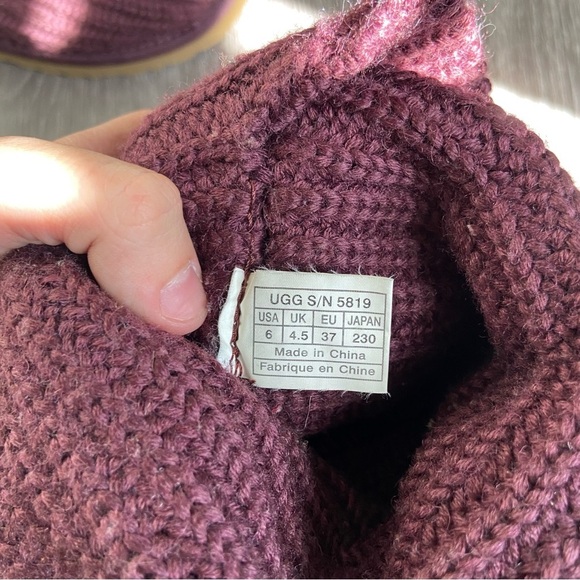 UGG Women's Classic Cardy Maroon Winter Button Tall Boots - Picture 8 of 9